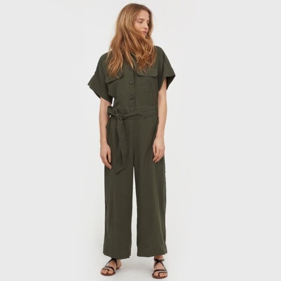 H & M Wide Leg Cargo Jumpsuit in Khaki Green. Size 4 - Picture 1 of 8